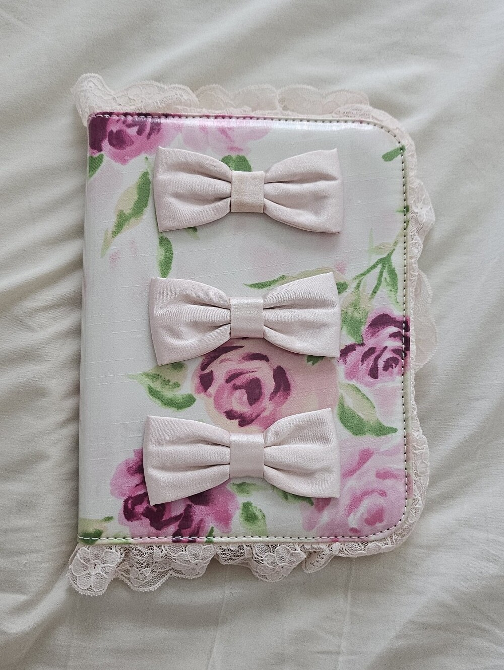 Jesus Diamante Vinyl Rose Print Photo Album With Zipper And Lace Trim